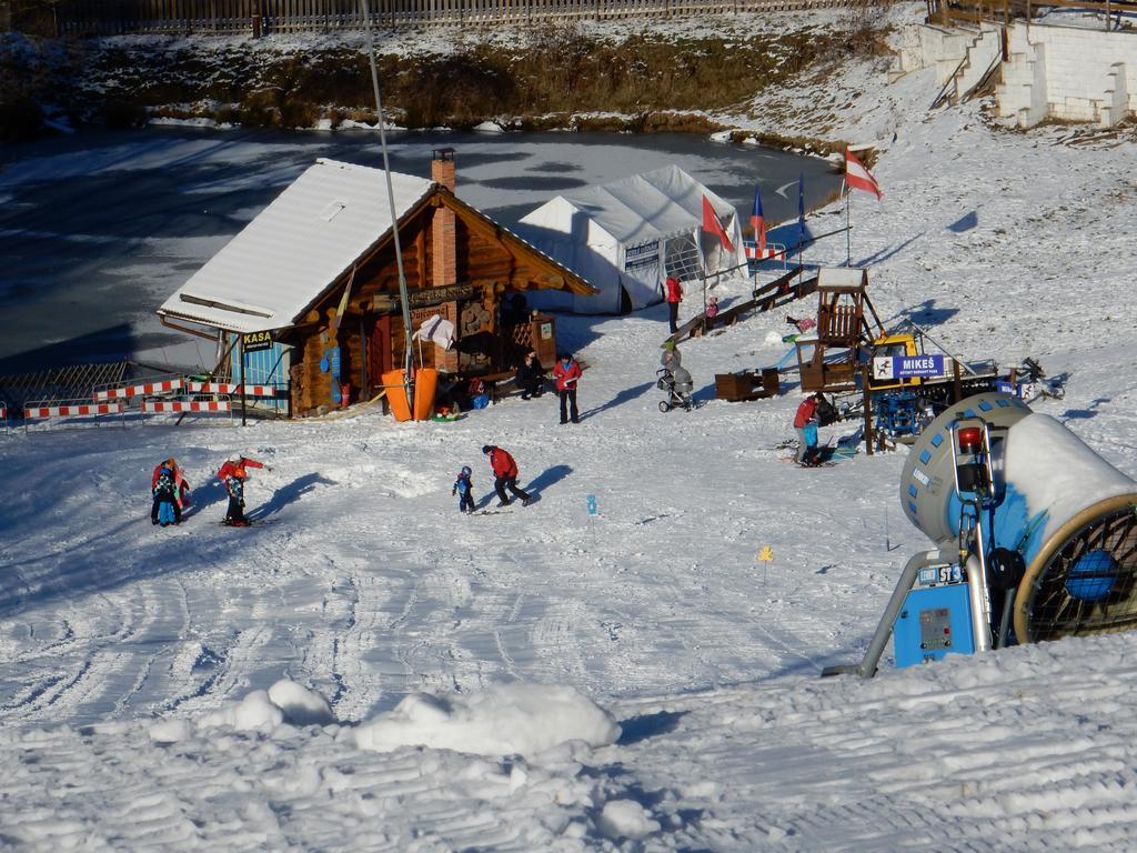 Sport-hotel Šibeniční vrch Mnichovice Exterior foto